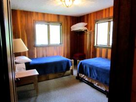Briarwood Lodge Twin bedroom