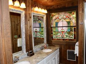 Pine Lodge Master Bathroom