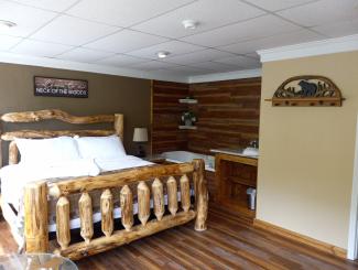Hotels in Chimney Rock NC - The Dirty Dancing Honeymoon Jacuzzi Suite
