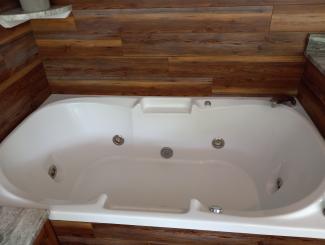 Hotels in Chimney Rock NC - The Carter Lodge Honeymoon Suite jacuzzi tub