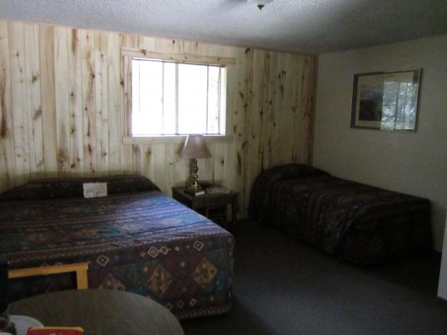 Motel Room 4-John Wayne (Basic Room)