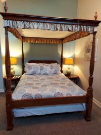Queen Four Poster Bed