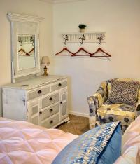 Gardenia Suite Private Bedroom, Qu Bed